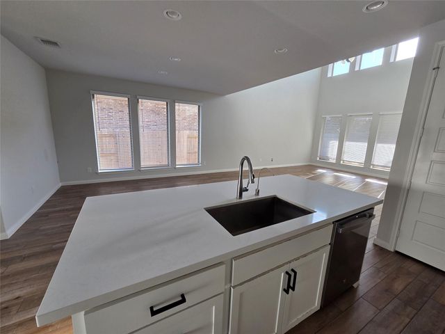 221 Bauer LOOP, Liberty Hill, TX 78642