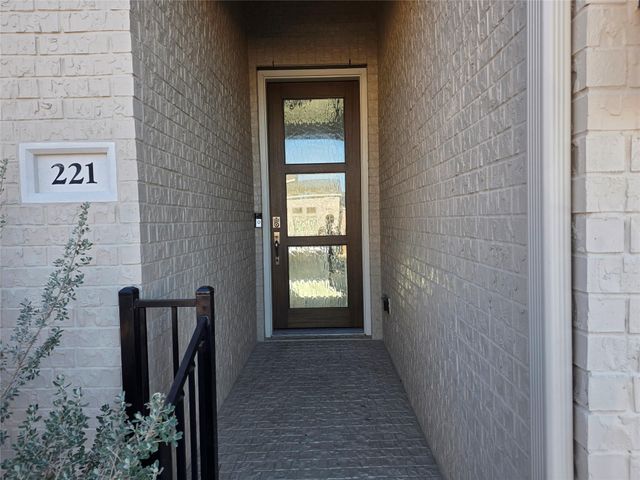 221 Bauer LOOP, Liberty Hill, TX 78642