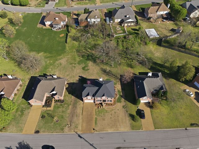 110 Huntington Pl, Hendersonville, TN 37075