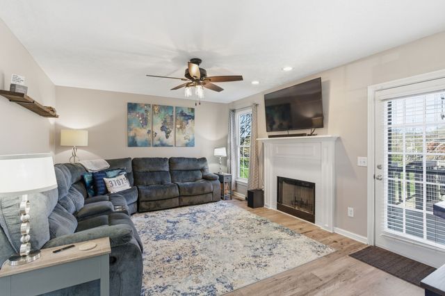 110 Huntington Pl, Hendersonville, TN 37075