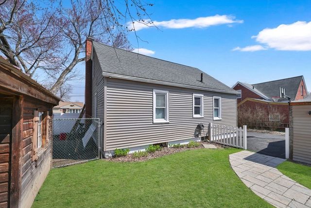 95 Clark St, Chicopee, MA 01013