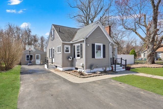 95 Clark St, Chicopee, MA 01013