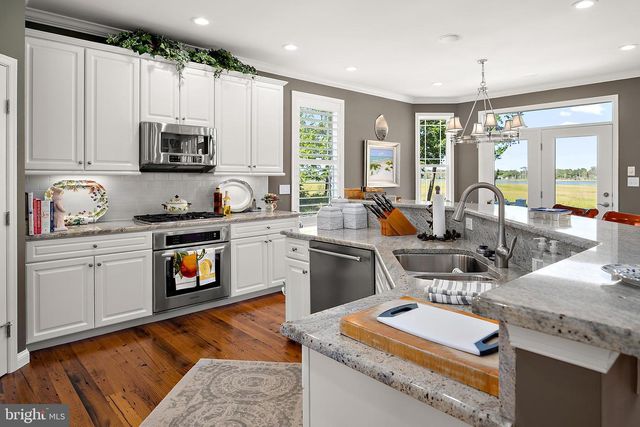 10310 QUARTER DECK LN, Berlin, MD 21811