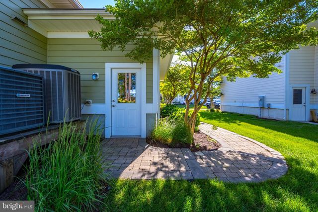 10310 QUARTER DECK LN, Berlin, MD 21811