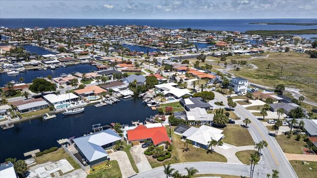 3818 TOPSAIL TRAIL, New Port Richey, FL 34652