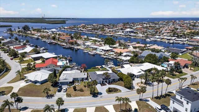 3818 TOPSAIL TRAIL, New Port Richey, FL 34652