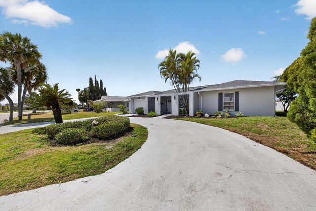 3818 TOPSAIL TRAIL, New Port Richey, FL 34652