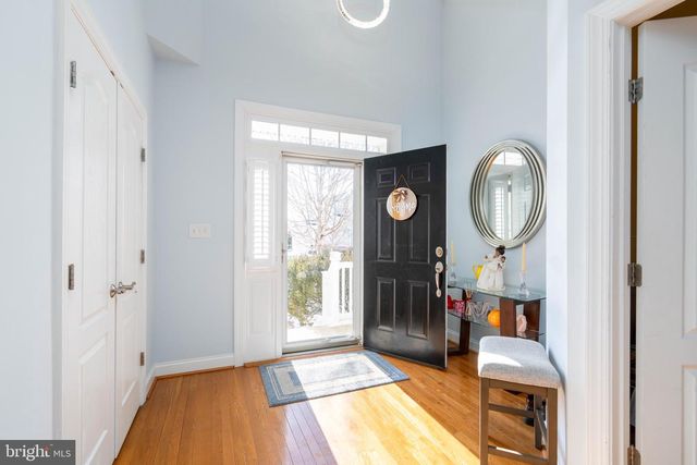 4 GRAND NATIONAL LN, Newark, DE 19702