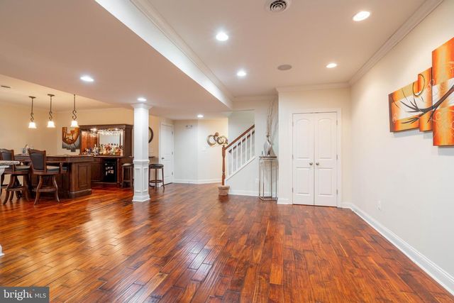 4 GRAND NATIONAL LN, Newark, DE 19702