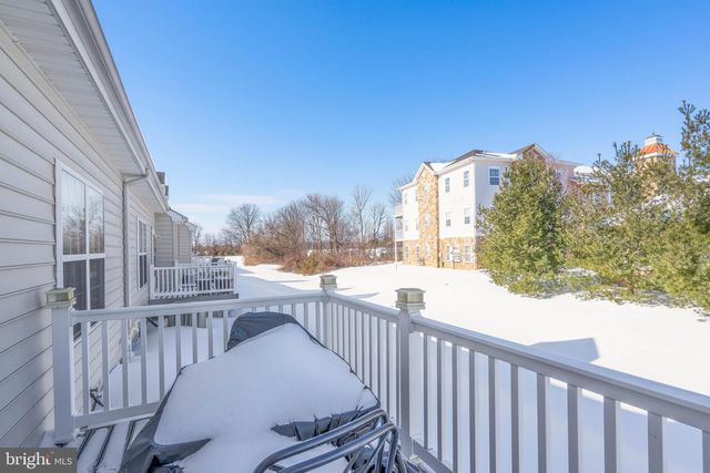 4 GRAND NATIONAL LN, Newark, DE 19702