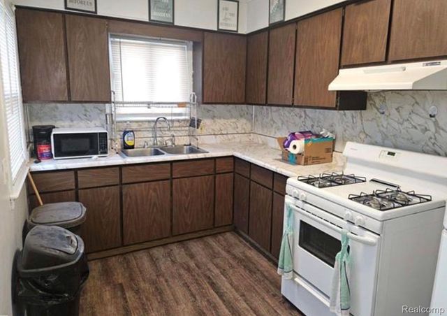 17565 Reed Street, Melvindale, MI 48122