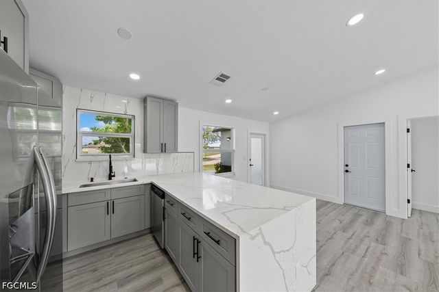 2931 SW 11th CT, Cape Coral, FL 33914