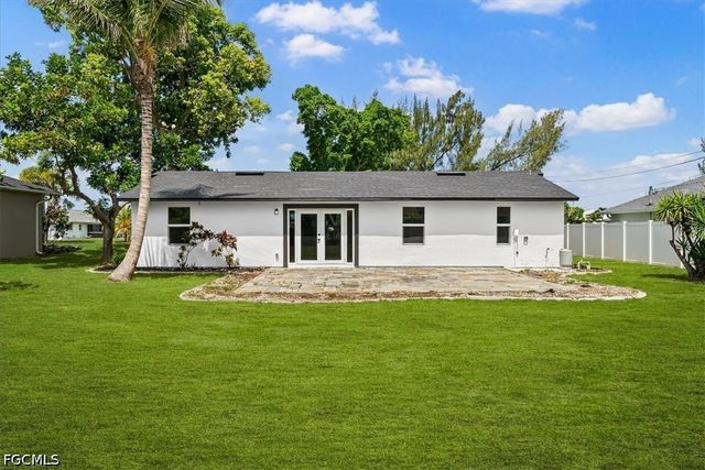 2931 SW 11th CT, Cape Coral, FL 33914