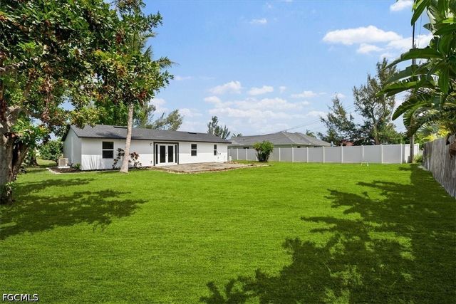 2931 SW 11th CT, Cape Coral, FL 33914