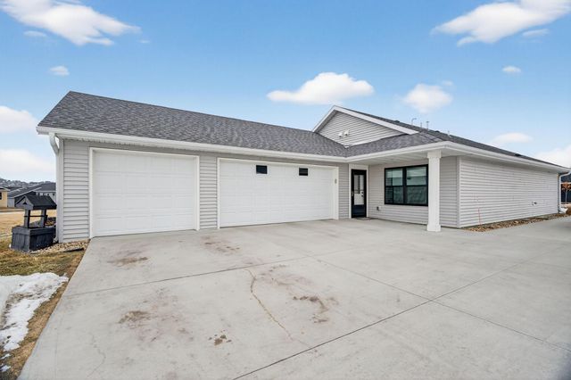 5363 Solstice Place NW, Rochester, MN 55901