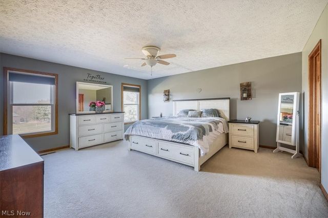 2928 S Medina Line Road, Wadsworth, OH 44281