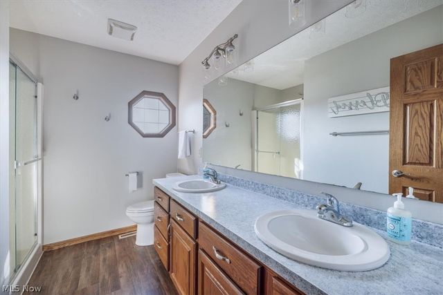 2928 S Medina Line Road, Wadsworth, OH 44281