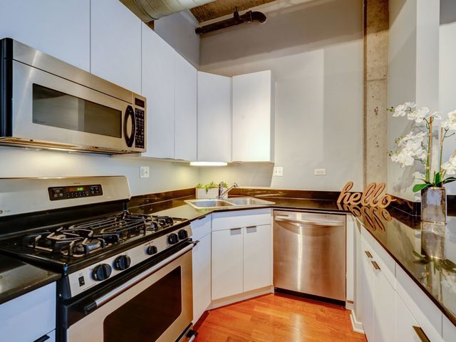 900 N KINGSBURY Street 1057, Chicago, IL 60610