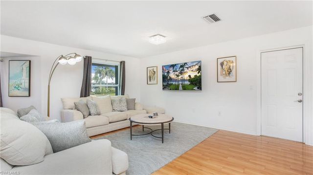 800 100th AVE N, Naples, FL 34108