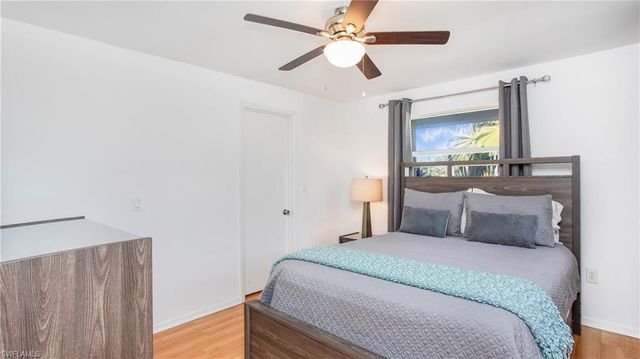 800 100th AVE N, Naples, FL 34108