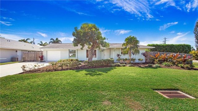 800 100th AVE N, Naples, FL 34108