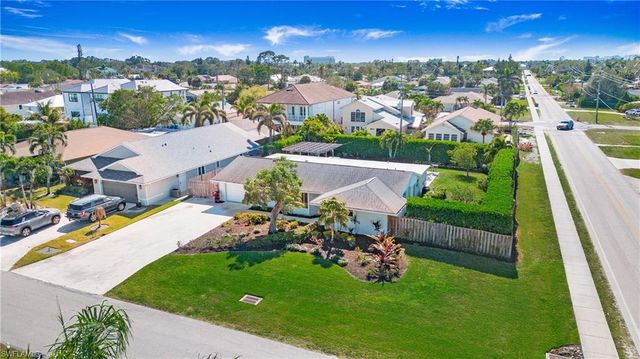 800 100th AVE N, Naples, FL 34108