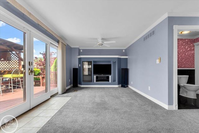 22416 Maple St Street, Saint Clair Shores, MI 48081
