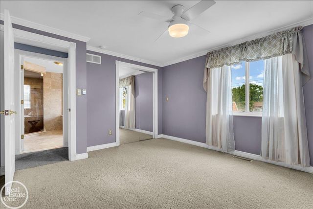 22416 Maple St Street, Saint Clair Shores, MI 48081