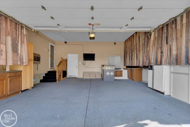 22416 Maple St Street, Saint Clair Shores, MI 48081