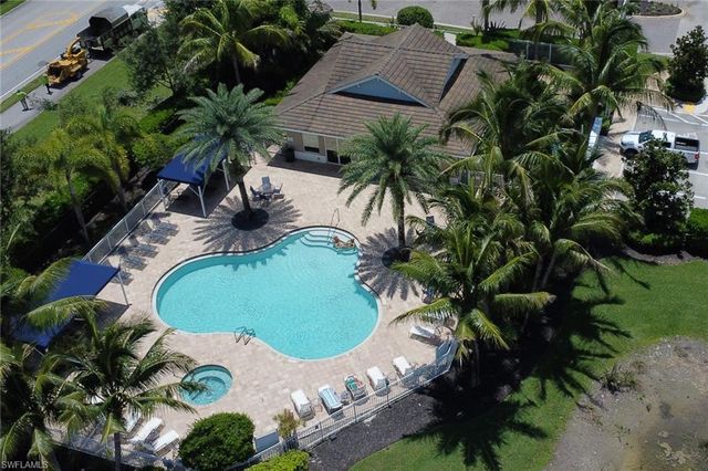 2335 Sawyers Hill RD 506, Naples, FL 34120