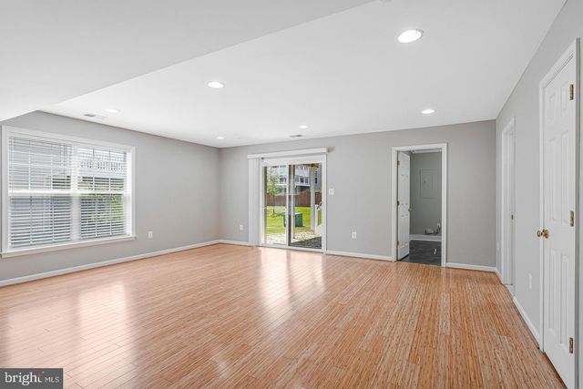 22247 WATERBERRY TER, Ashburn, VA 20148