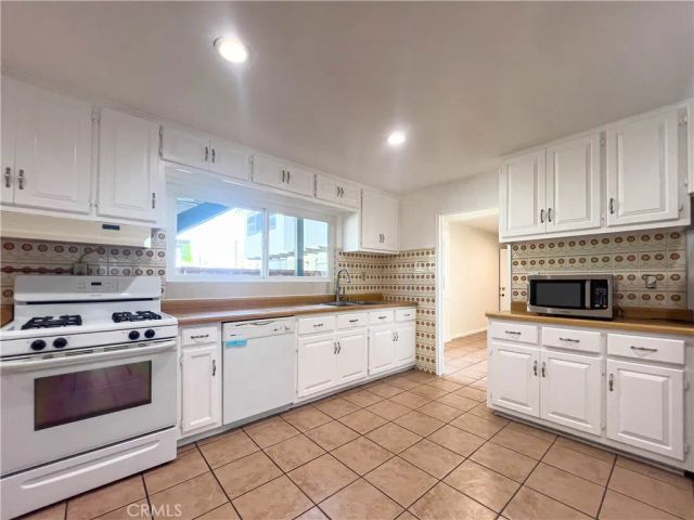 1522 5th Avenue, Los Angeles, CA 90019
