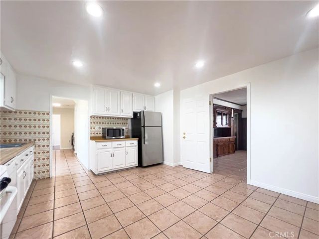 1522 5th Avenue, Los Angeles, CA 90019