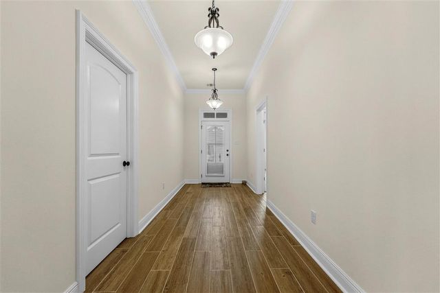 66 Pepper Creek Drive, Sulphur, LA 70663