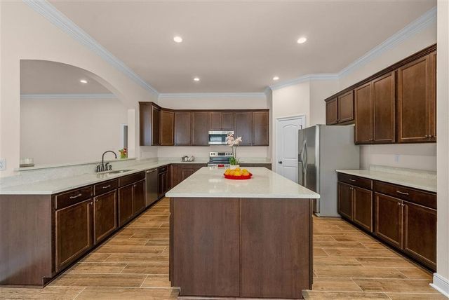 66 Pepper Creek Drive, Sulphur, LA 70663