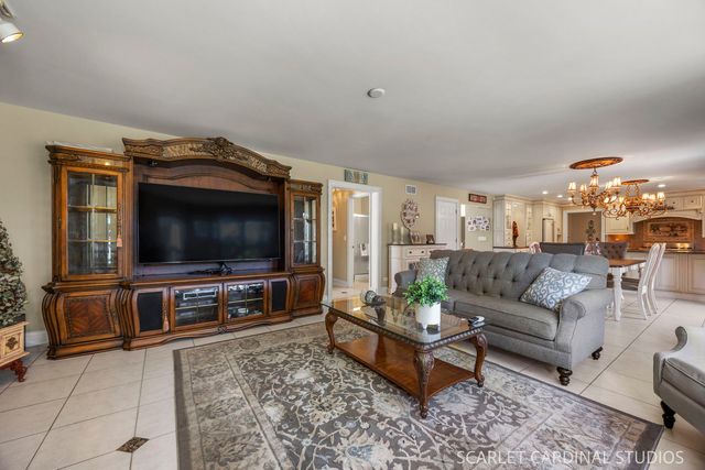 1115 Marcella Lane, West Chicago, IL 60185