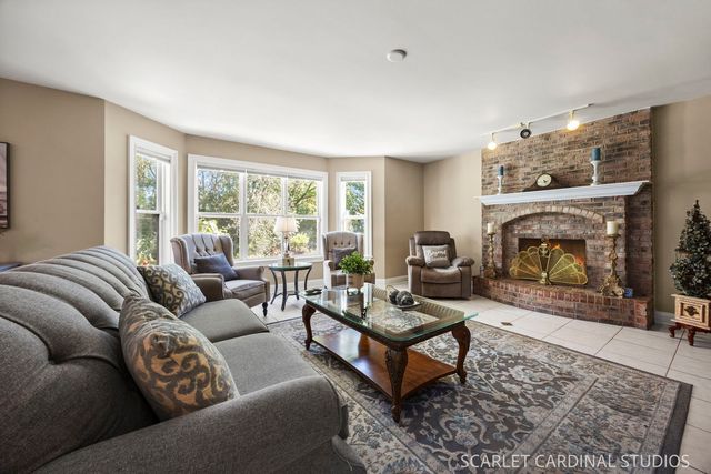 1115 Marcella Lane, West Chicago, IL 60185