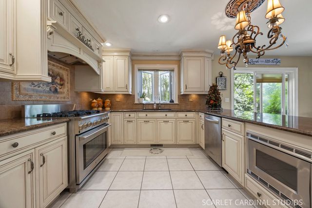 1115 Marcella Lane, West Chicago, IL 60185