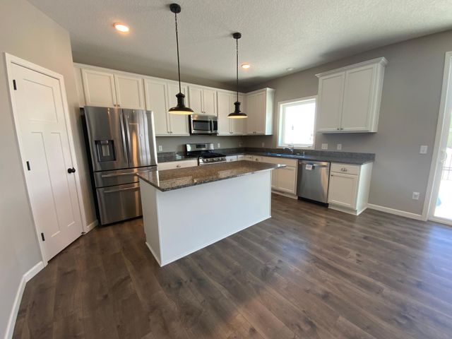 11775 33rd Street N, Lake Elmo, MN 55042