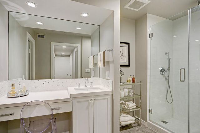 5100 San Felipe Street 51E, Houston, TX 77056