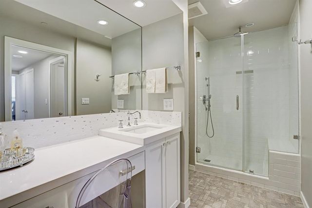 5100 San Felipe Street 51E, Houston, TX 77056