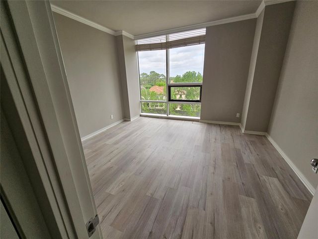 5100 San Felipe Street 51E, Houston, TX 77056