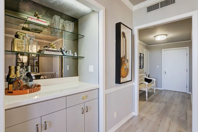 5100 San Felipe Street 51E, Houston, TX 77056