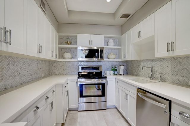 5100 San Felipe Street 51E, Houston, TX 77056