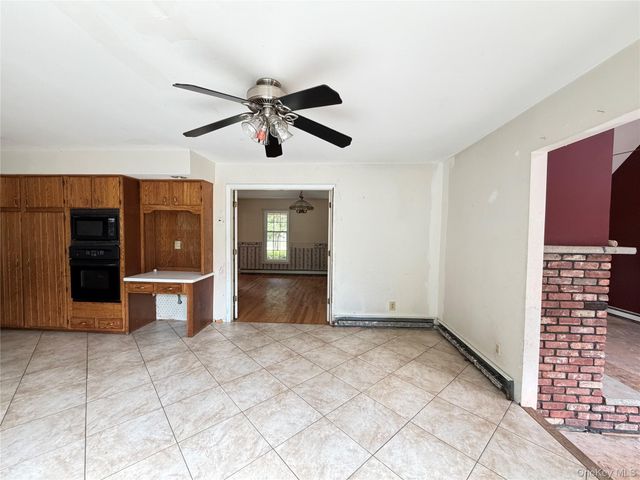 18 Fox Run, Hopewell Junction, NY 12533