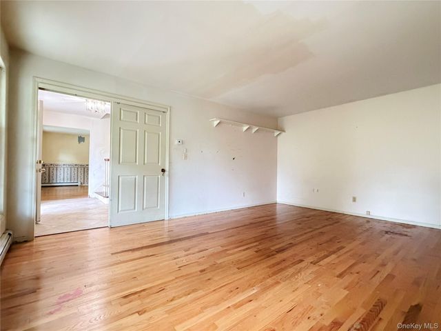 18 Fox Run, Hopewell Junction, NY 12533