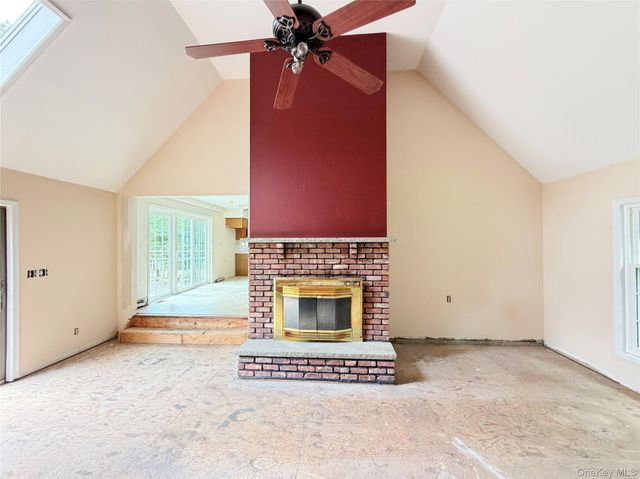 18 Fox Run, Hopewell Junction, NY 12533