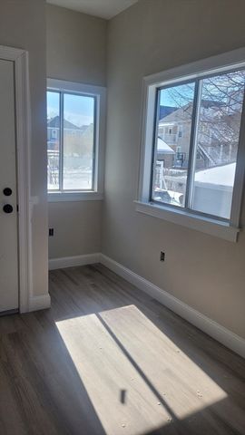 29 Amaranth Ave 1, Medford, MA 02155