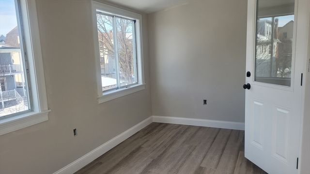 29 Amaranth Ave 1, Medford, MA 02155