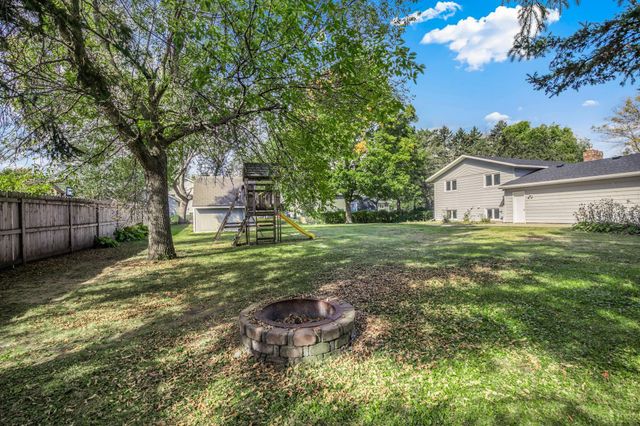 402 15th Street N, Sartell, MN 56377